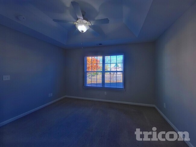 Building Photo - 420 Hedge Grove Ln