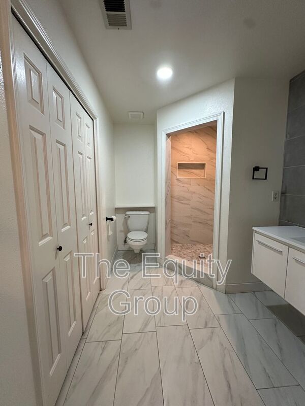 Building Photo - 830 W Vassar Ave