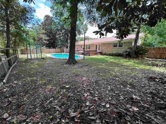 Building Photo - 3840 Dunwoody Dr