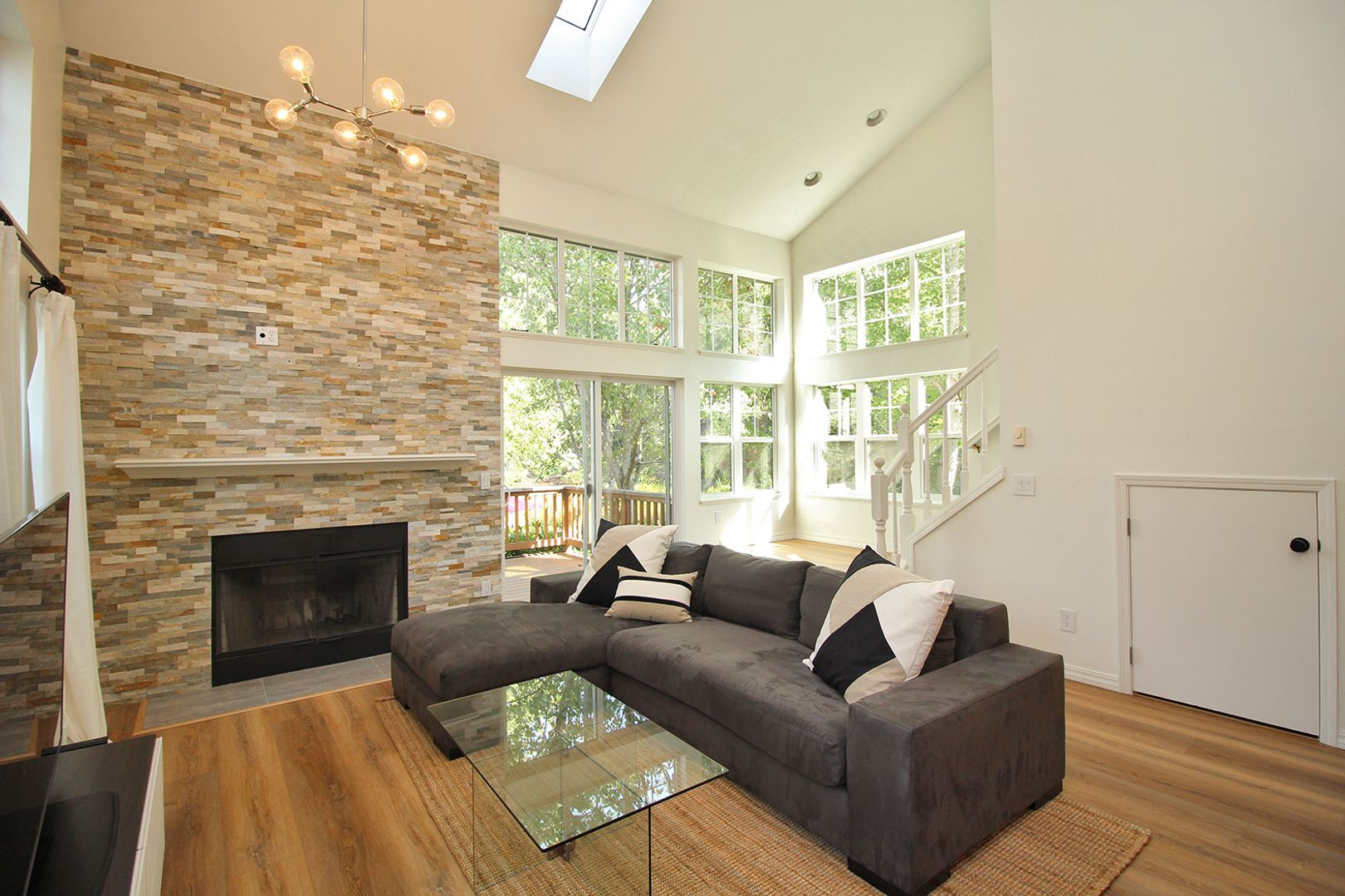Building Photo - 9711 NW Miller Hill Dr