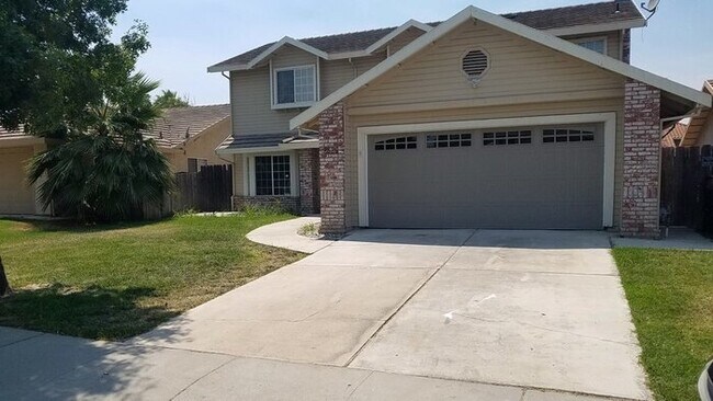 Building Photo - Tracy Gorgeous Renovated 4 Bedroom 2.5 Bat...