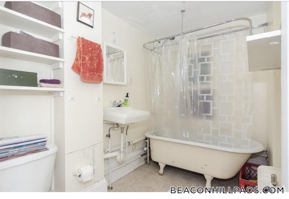 Building Photo - 2 Champney Pl