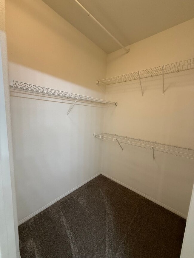 Building Photo - $675 Off First month's Rent - Cute Townhome near Camarillo High School