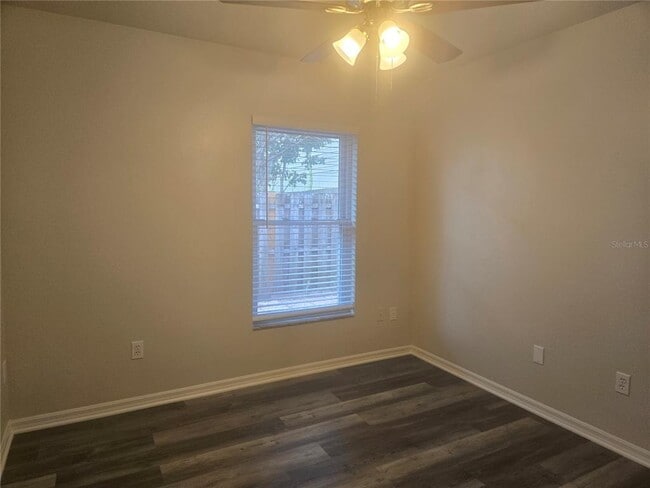 Building Photo - 901 Beresford Way