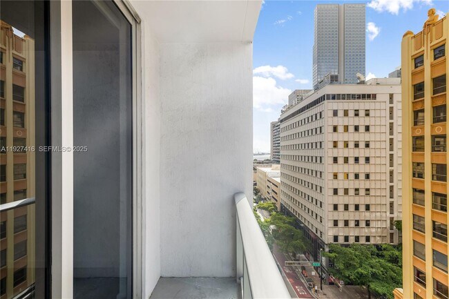 Building Photo - 151 SE 1st St