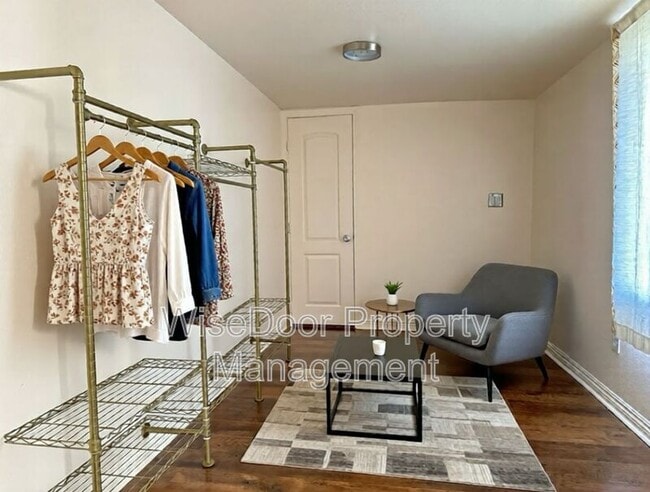 Building Photo - 6204 Gretna Ave