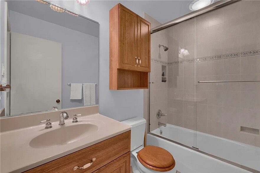 Building Photo - 514 Morewood Ave