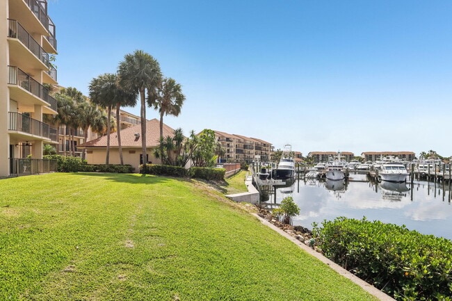 Building Photo - 1601 Marina Isle Way