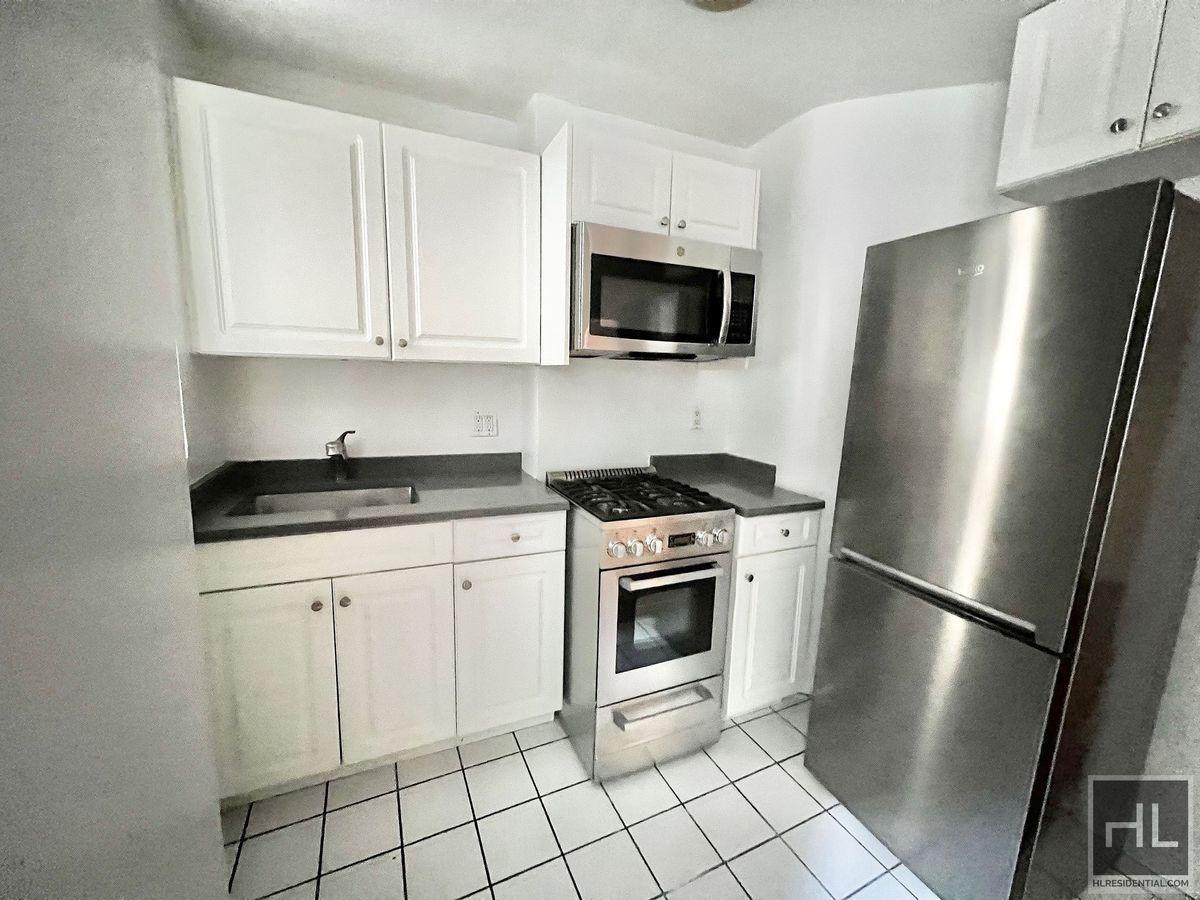 Building Photo - AMSTERDAM AVENUE