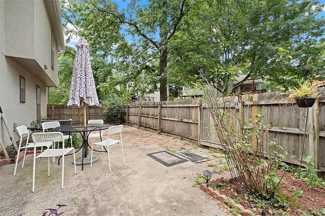 Building Photo - 12808 W 108th St