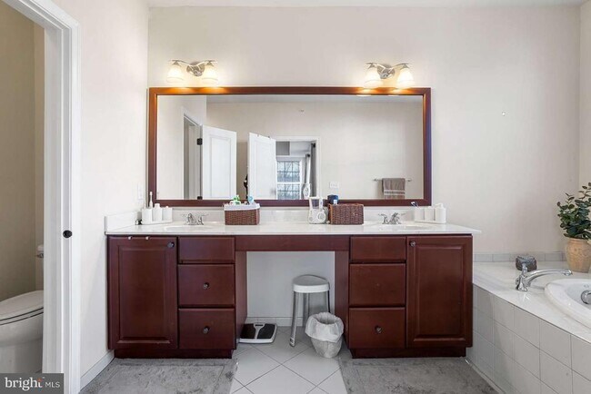 Building Photo - 101B Jay Alley