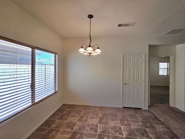 Building Photo - 609 W Rio Vista Ln