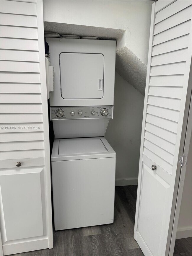 Building Photo - 11163 NW 7th St