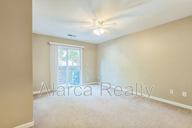Building Photo - 647 Raphael Place