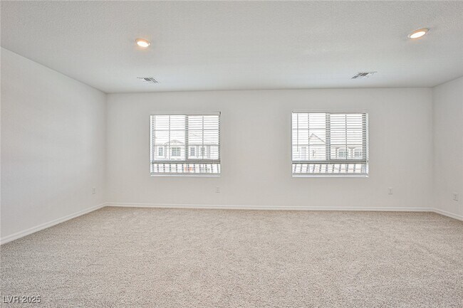 Building Photo - 7523 Castlegreen Ave