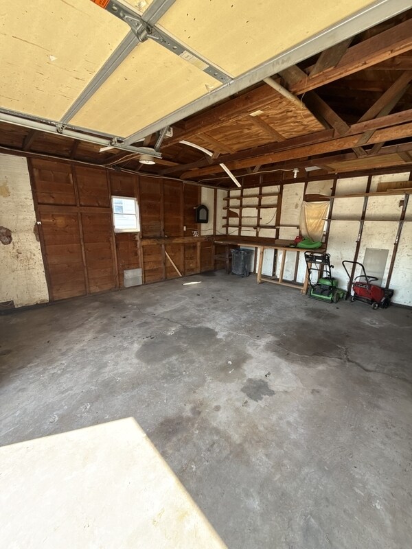 Building Photo - 2690 10th Ave