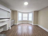 Building Photo - 5222 Catharine St