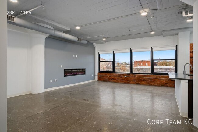 Building Photo - 3837 Main St