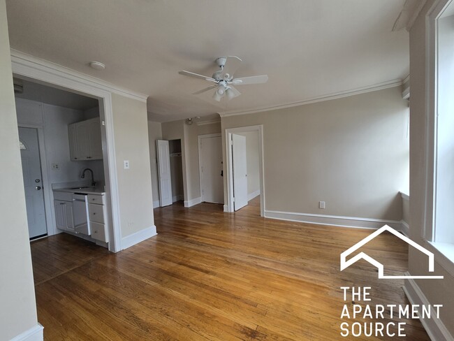 Building Photo - 4416 N Whipple St