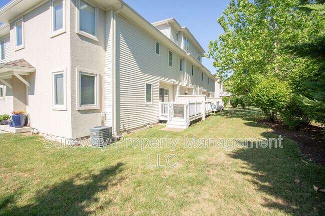 Building Photo - 6 Regency Ct
