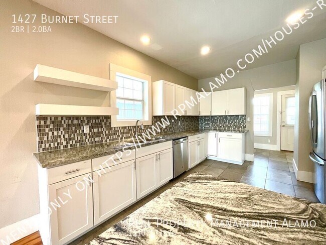 Building Photo - 1427 Burnet St