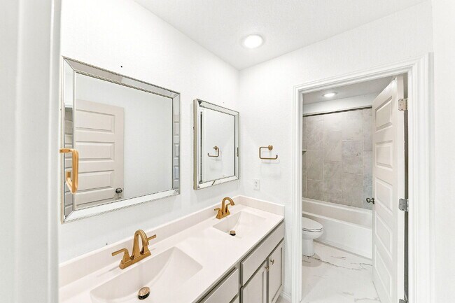Building Photo - The Home You Will Be Happy to Come Home To.