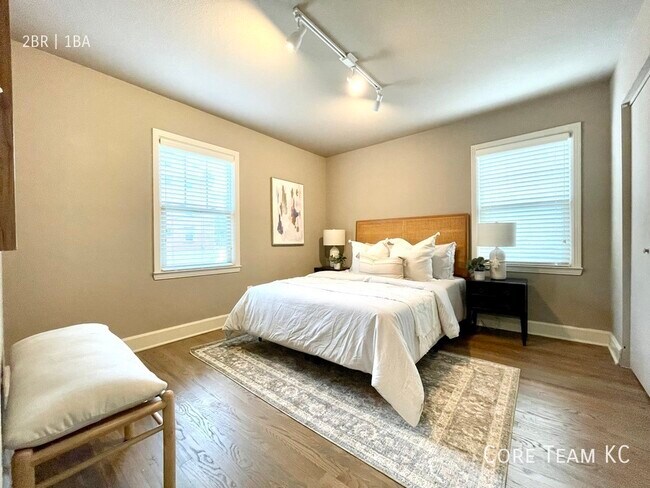 Building Photo - 4423 Roanoke Pkwy