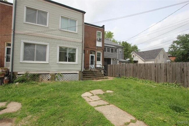 Building Photo - 6622 Vermont Ave