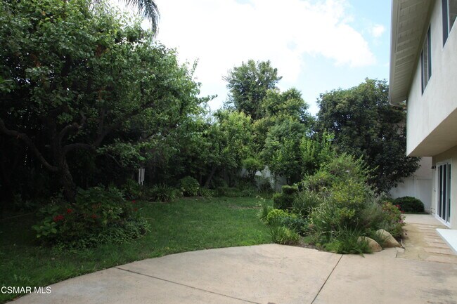 Building Photo - 1543 Covington Ave