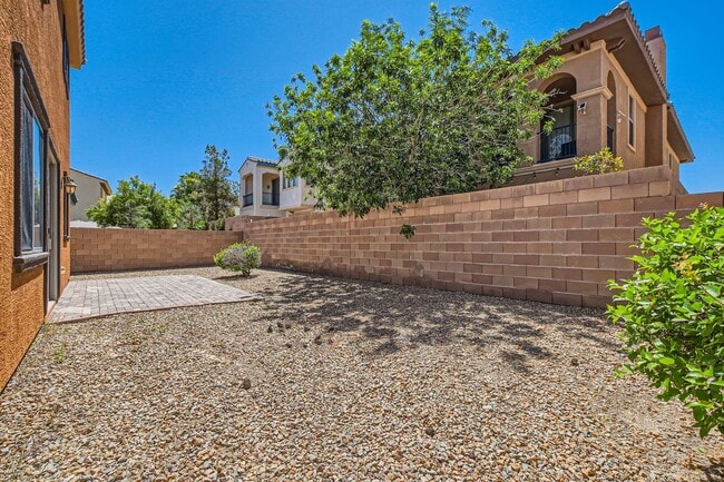 Building Photo - 497 Via Stretto Ave