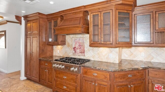 Building Photo - 12841 Landale St