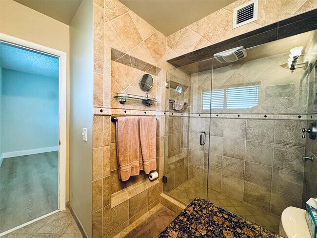 Building Photo - 1780 NW 39th Pl