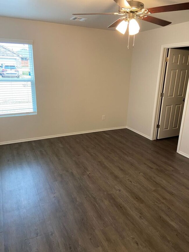 Building Photo - *$99 Move In Special* BRAND NEW Three Bedr...