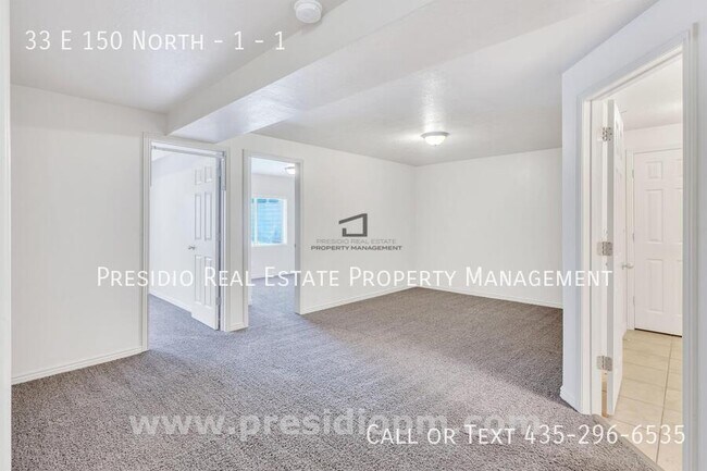 Building Photo - 33 E 150 N
