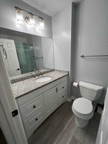 Building Photo - 10484 Parthenon Ct