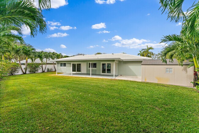 Building Photo - 130 Gulfstream Rd