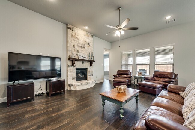 Building Photo - Beautiful Home in Sought-After NWISD!