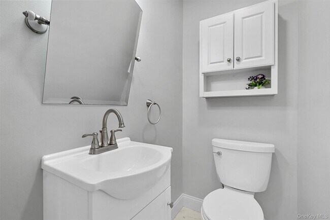 Building Photo - 913 Parkway Pl