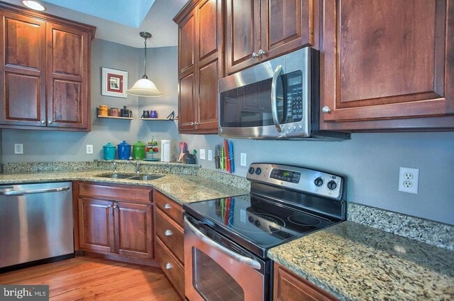 Building Photo - 4755 Laurel Valley Ln