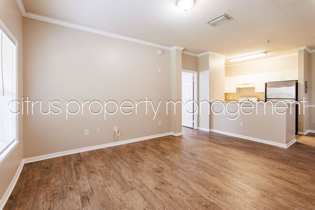 Building Photo - 2/2 Condo in Millenia Available Now