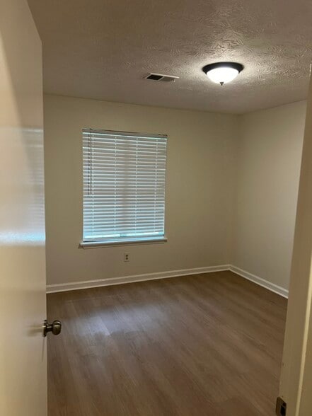 Building Photo - 5617 Longbow Drive
