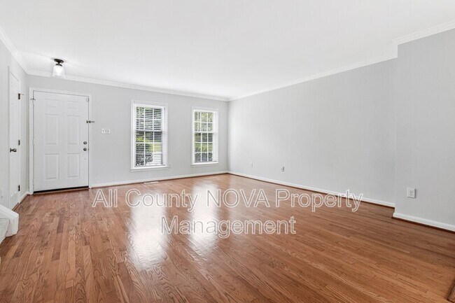 Building Photo - 208 Ellsworth St