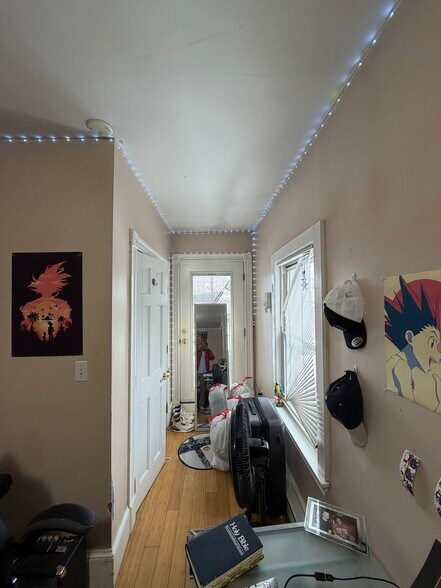 Building Photo - 62 Ridgemont St