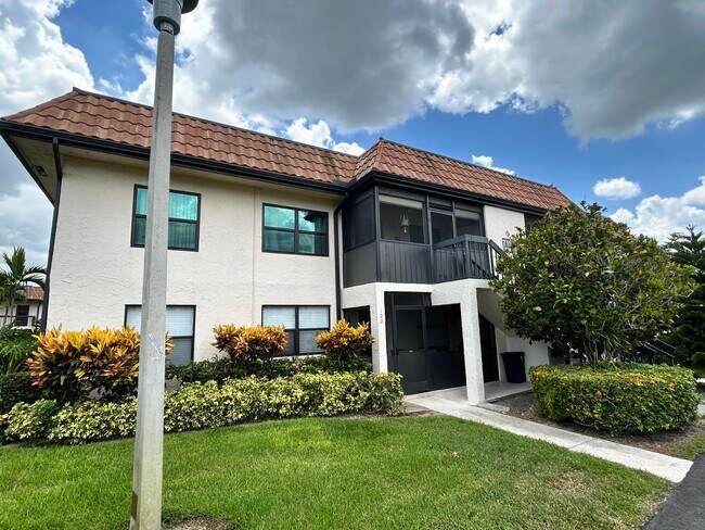 Building Photo - 7154 Golf Colony Ct