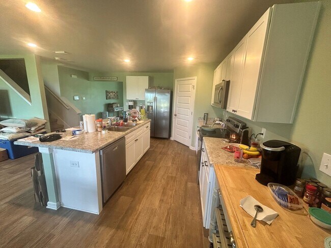 Building Photo - 5808 Tiagra Dr