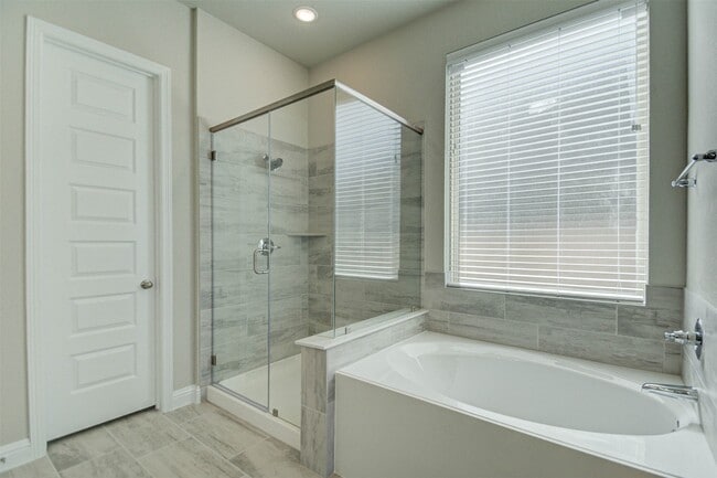 Building Photo - 6015 Marsh Lk Ct