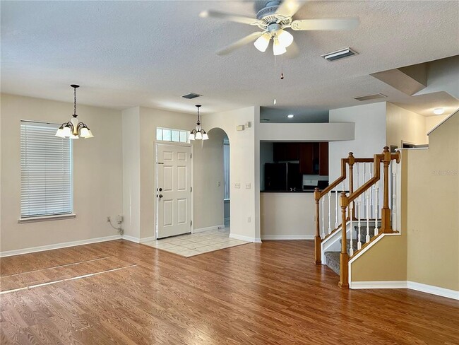 Building Photo - 27747 Pleasure Ride Loop