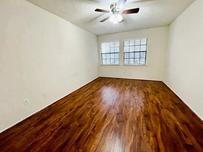 Building Photo - 2710 Grants Lake Blvd