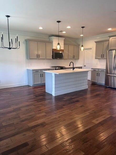 Building Photo - 4822 Genoa Dr