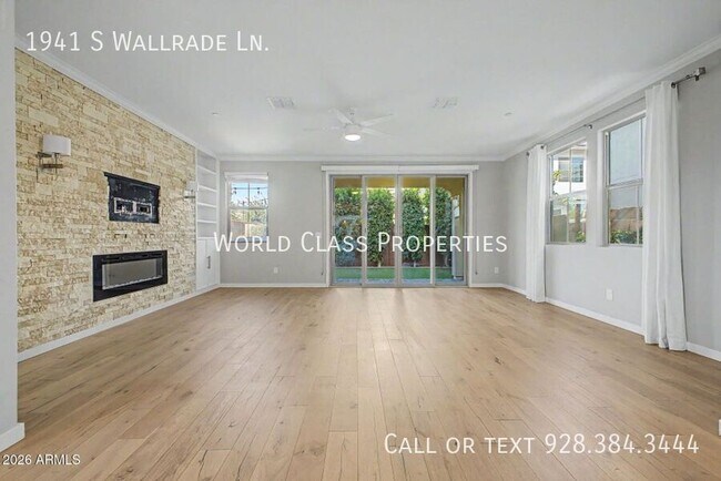 Building Photo - 1941 S Wallrade Ln
